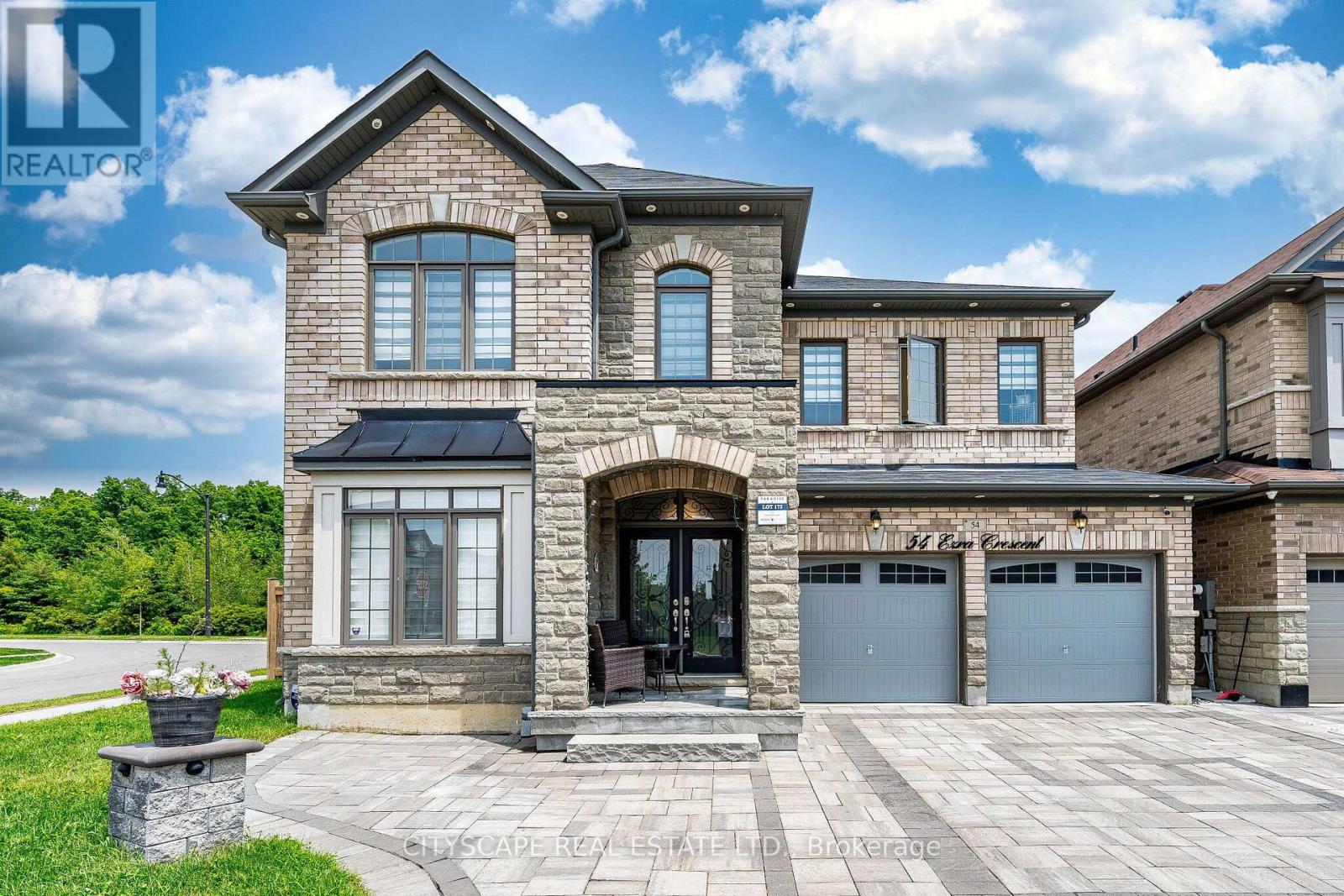 54 EZRA CRESCENT - 1