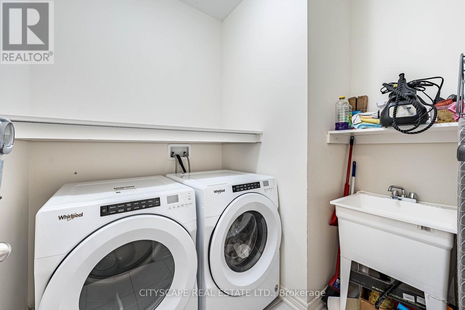 54 EZRA CRESCENT - 29