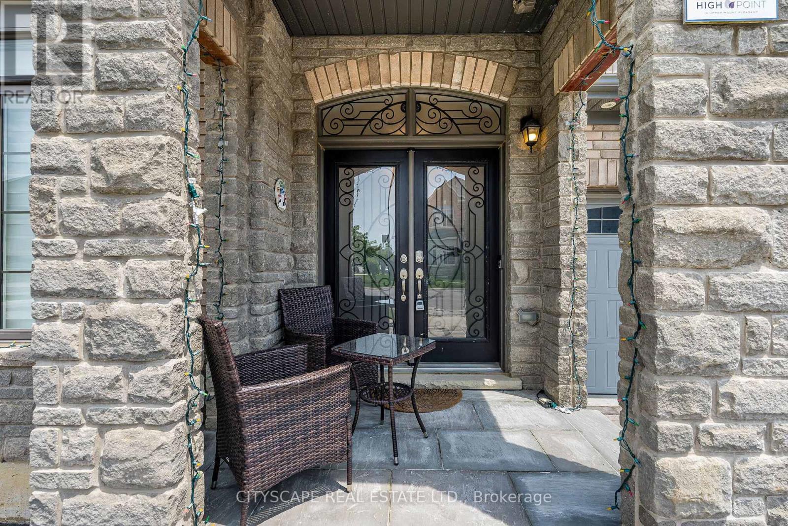 54 EZRA CRESCENT - 5