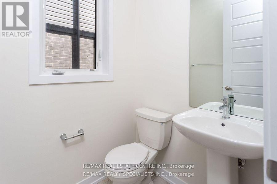 16 MONTEITH DRIVE S - 10