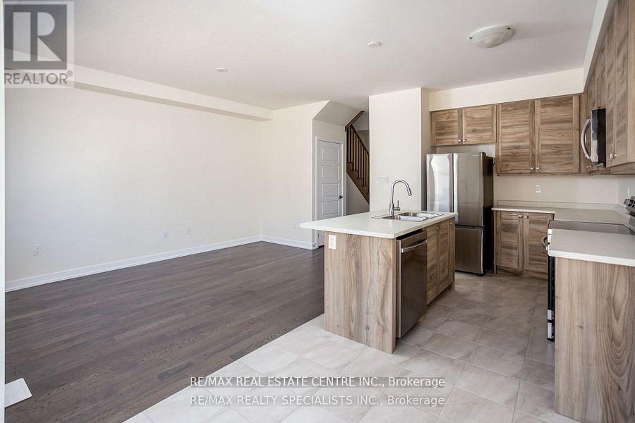16 MONTEITH DRIVE S - 24
