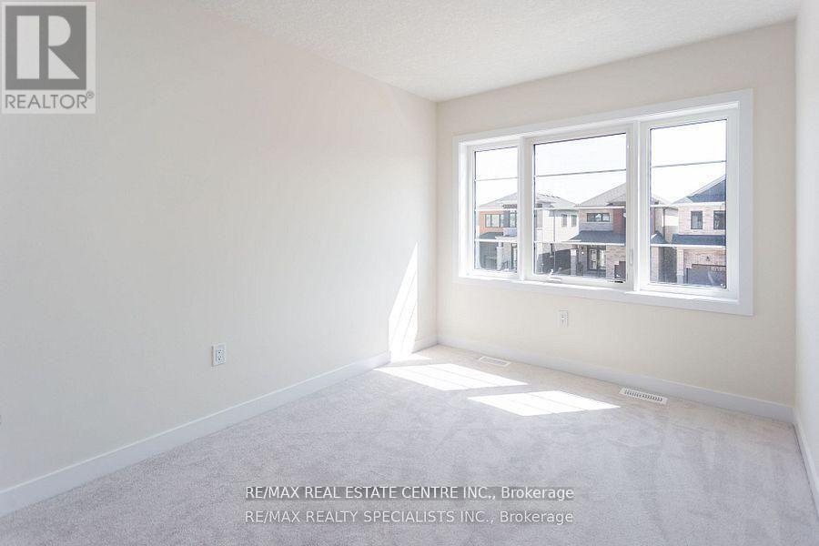 16 MONTEITH DRIVE S - 27