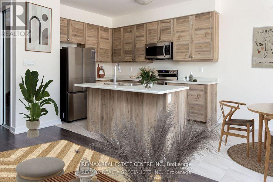16 MONTEITH DRIVE S - 6