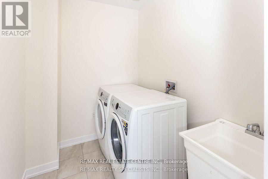 16 MONTEITH DRIVE S - 8