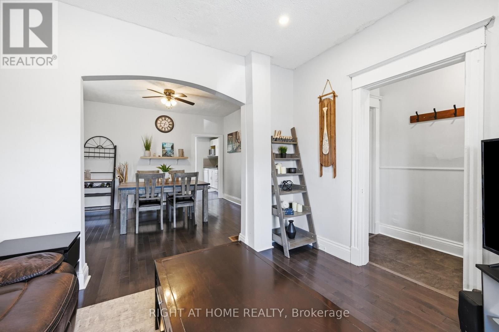 69 HILLYARD STREET - 10