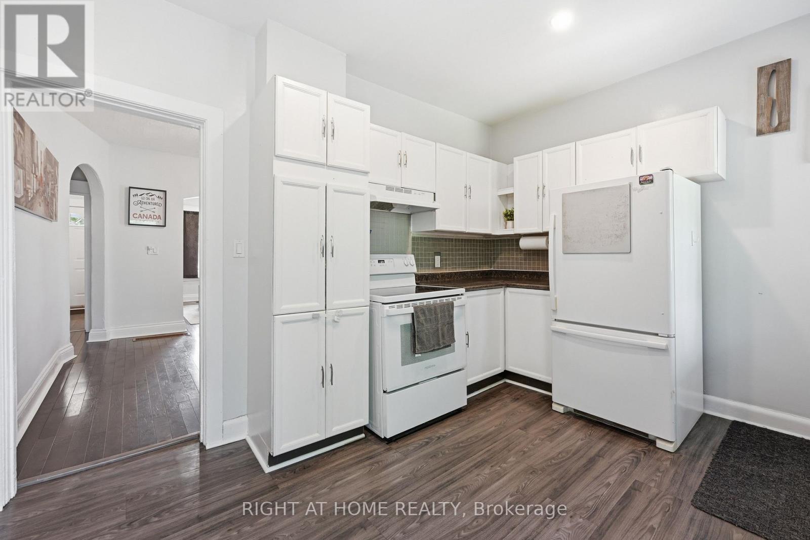 69 HILLYARD STREET - 6