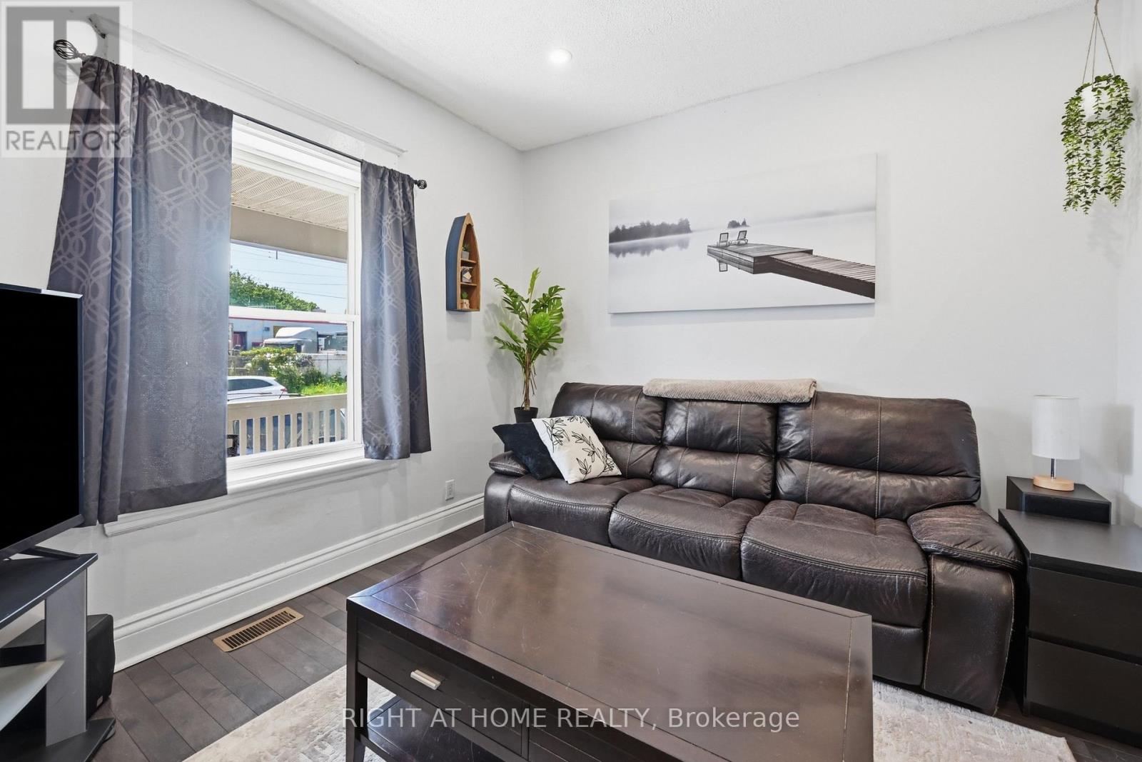 69 HILLYARD STREET - 8
