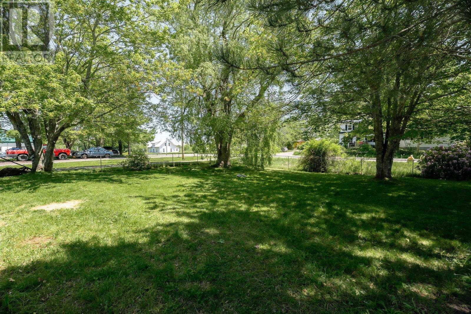 5891 215 Highway - 27