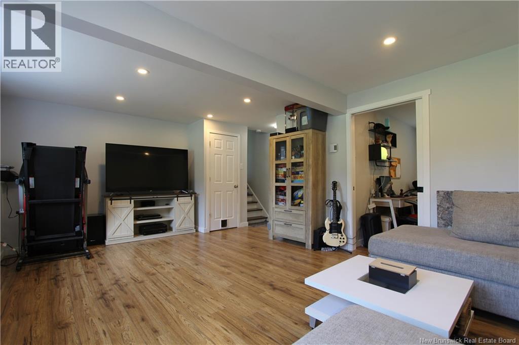 16 Cathline Drive - 25