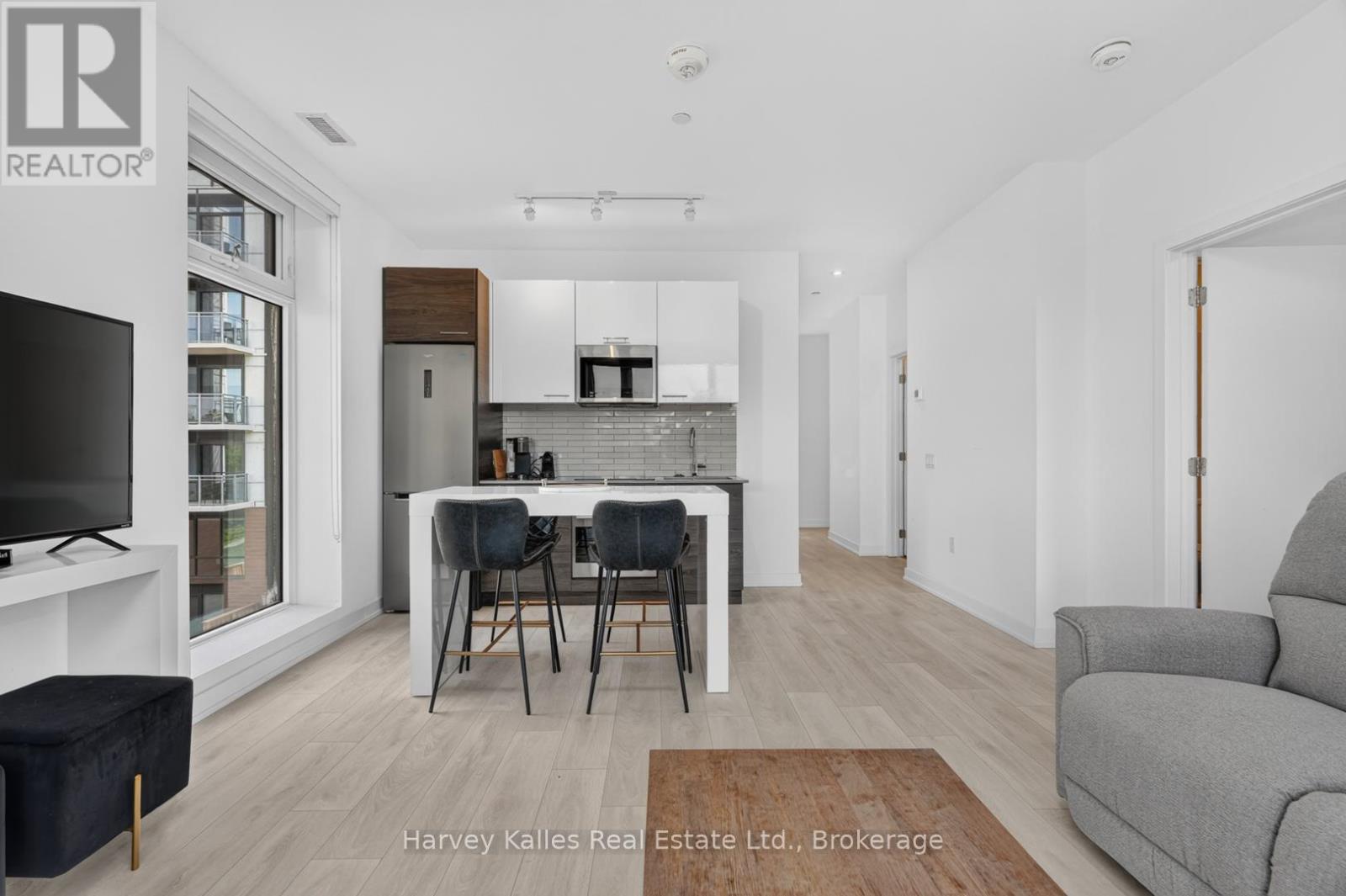 #401 120 CARRICK TRAIL - Image 9