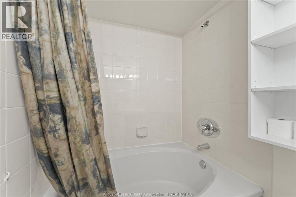 #507 515 Riverside DRIVE West - 22