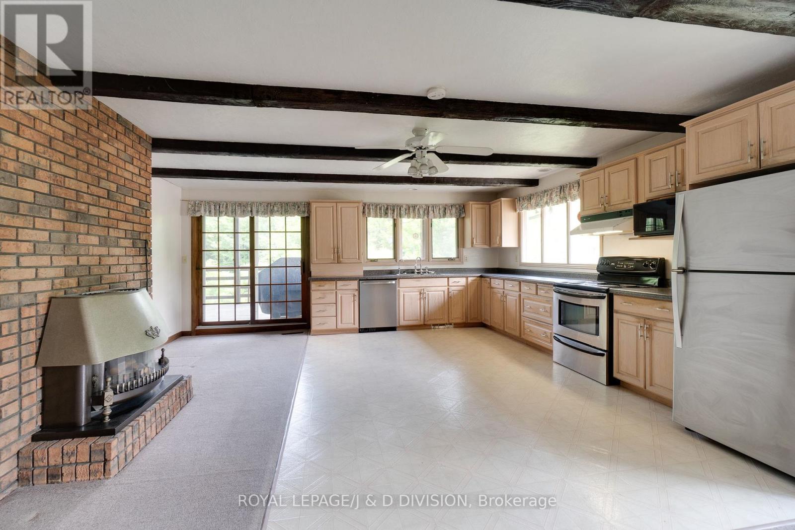 7095 GUELPH LINE - 27