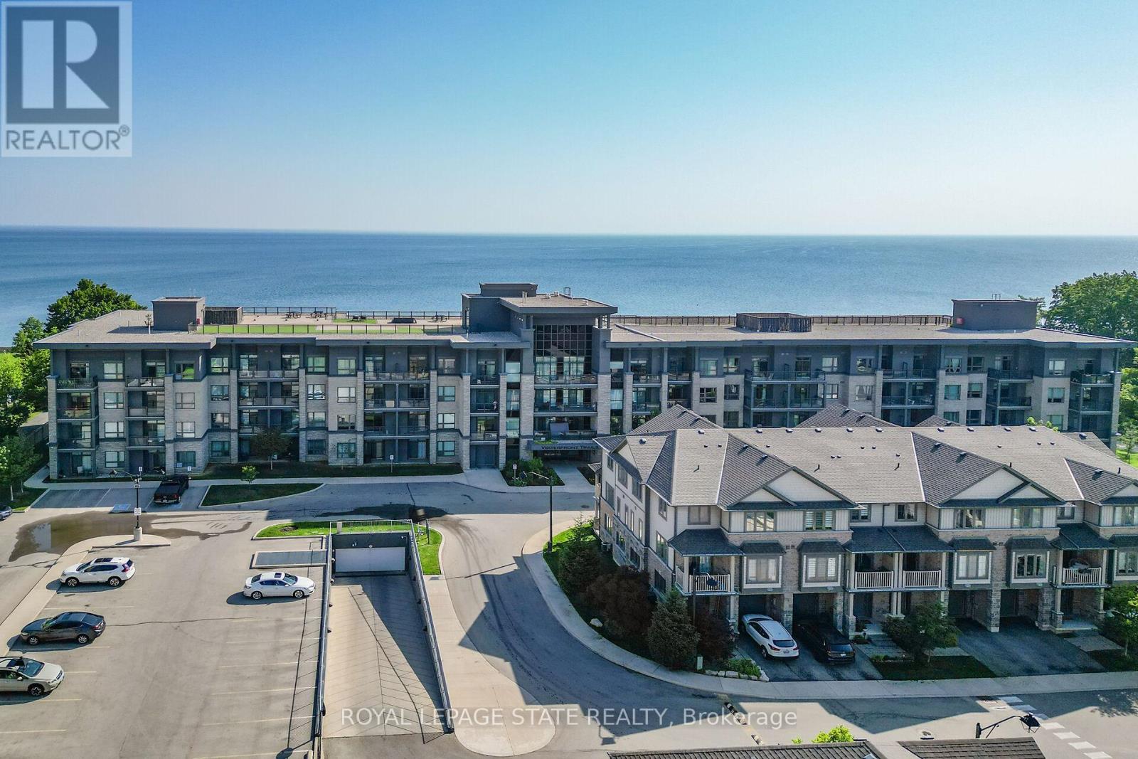 #327 35 SOUTHSHORE CRESCENT - 30