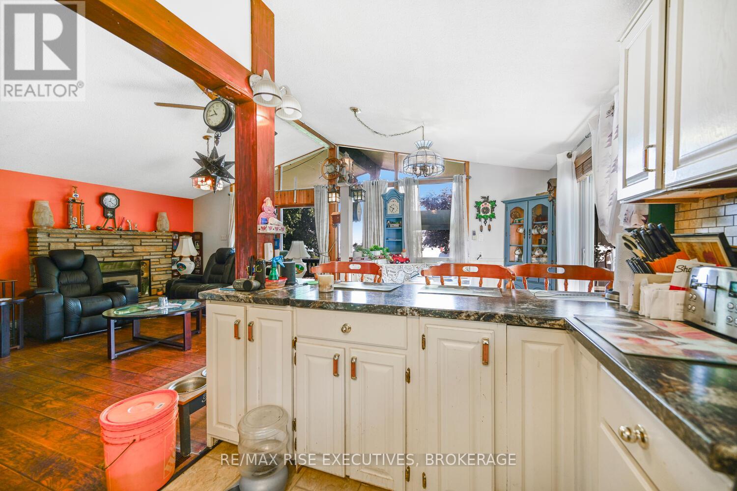 1578 COUNTY ROAD 2 - 25