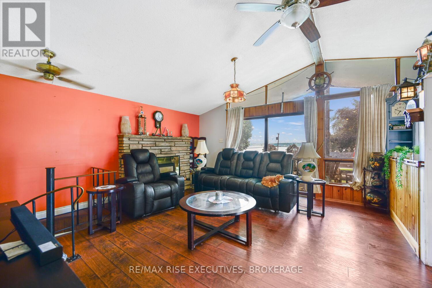 1578 COUNTY ROAD 2 - 26