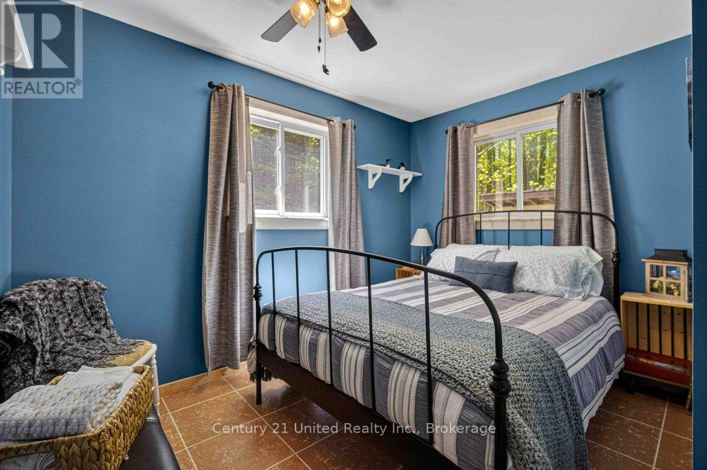1120 SURVEYOR DRIVE - 19