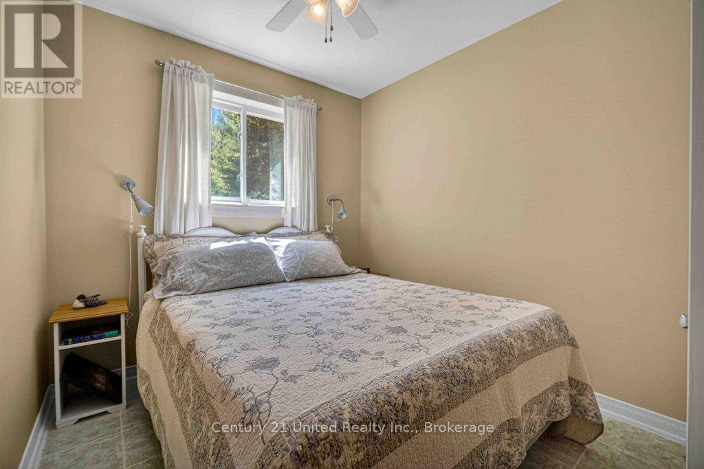 1120 SURVEYOR DRIVE - 20