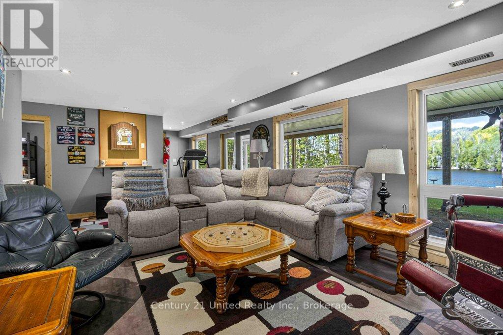 1120 SURVEYOR DRIVE - 22