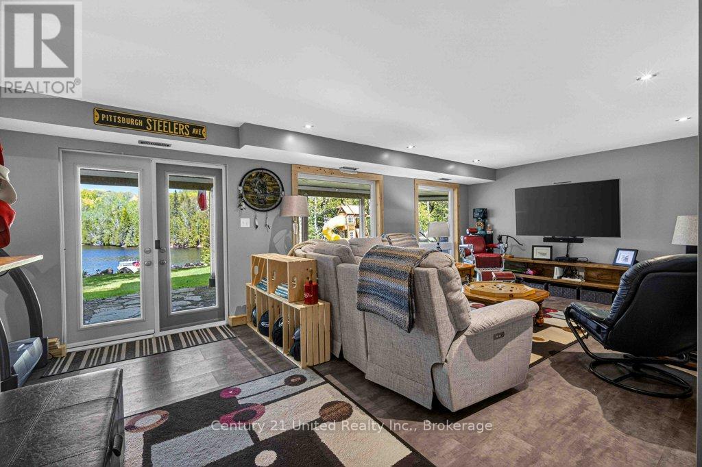 1120 SURVEYOR DRIVE - 24