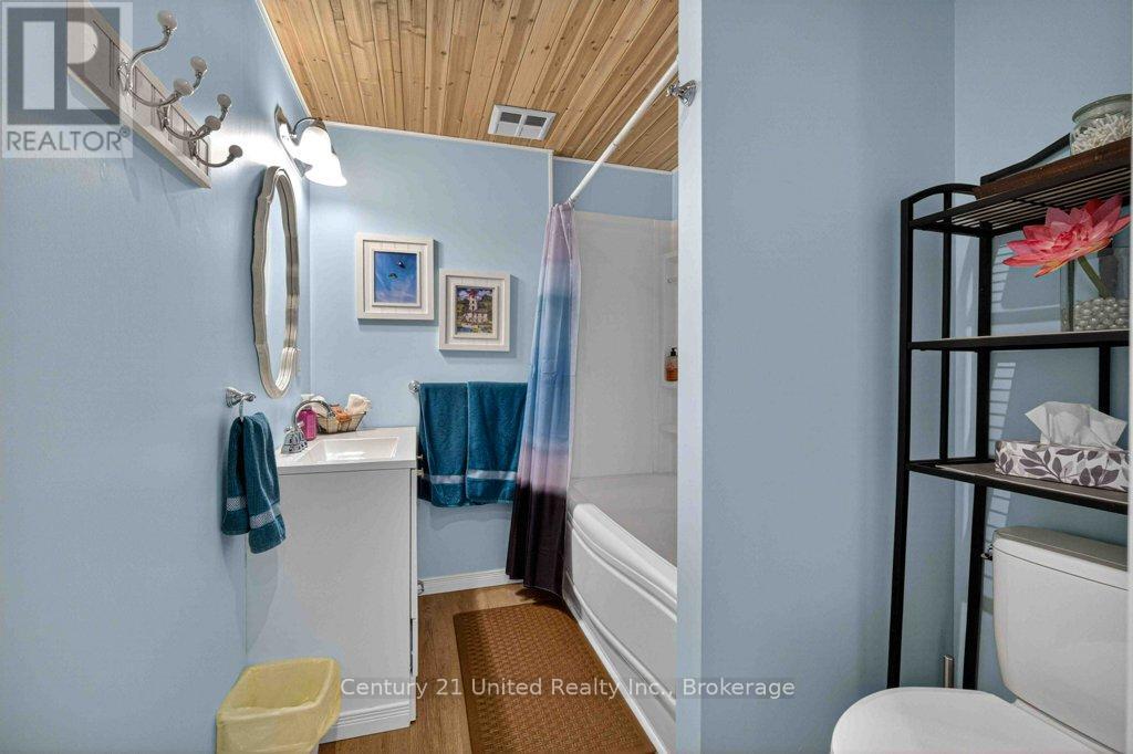 1120 SURVEYOR DRIVE - 28