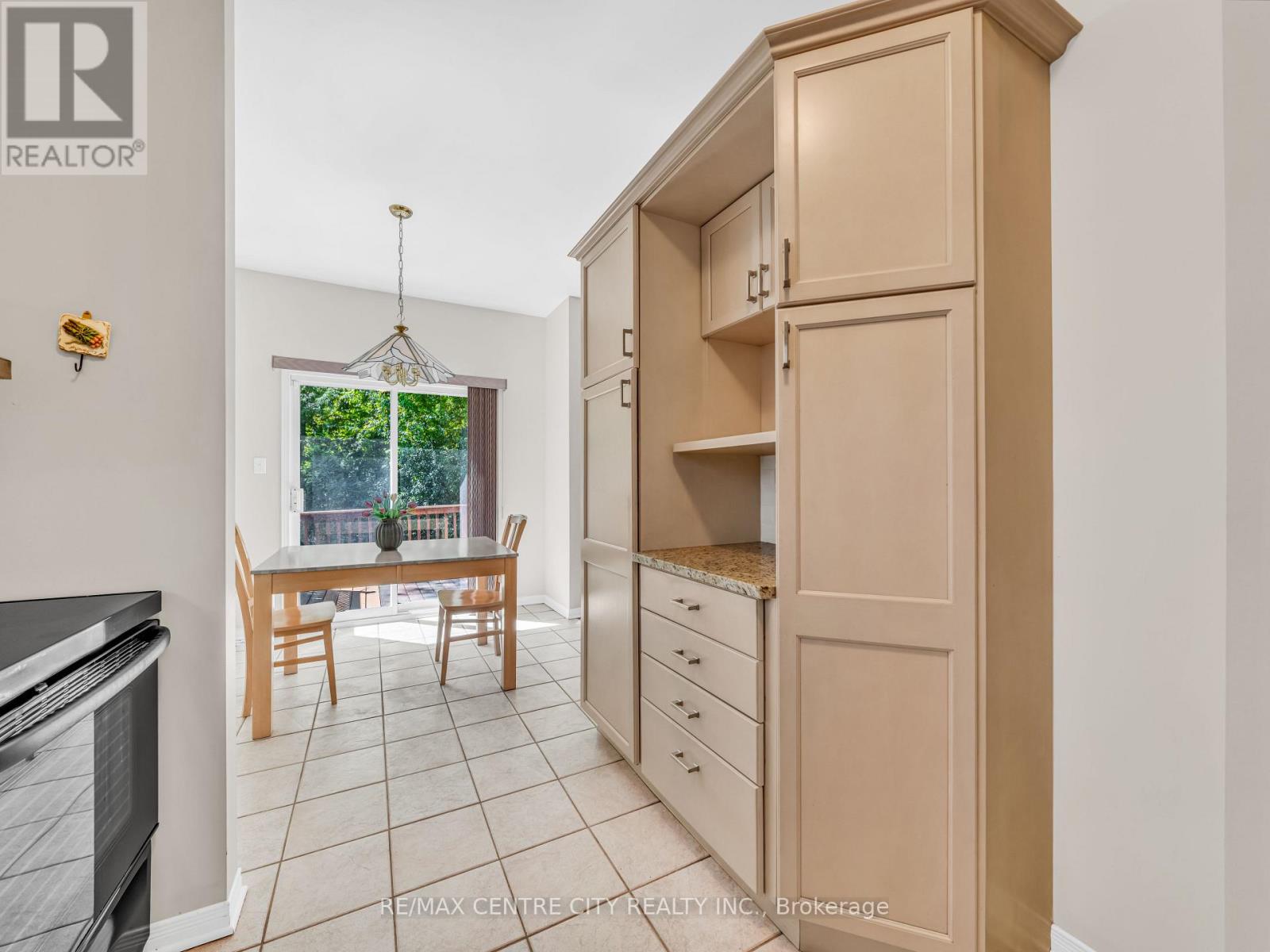 23 BRIMLEY COURT - 10