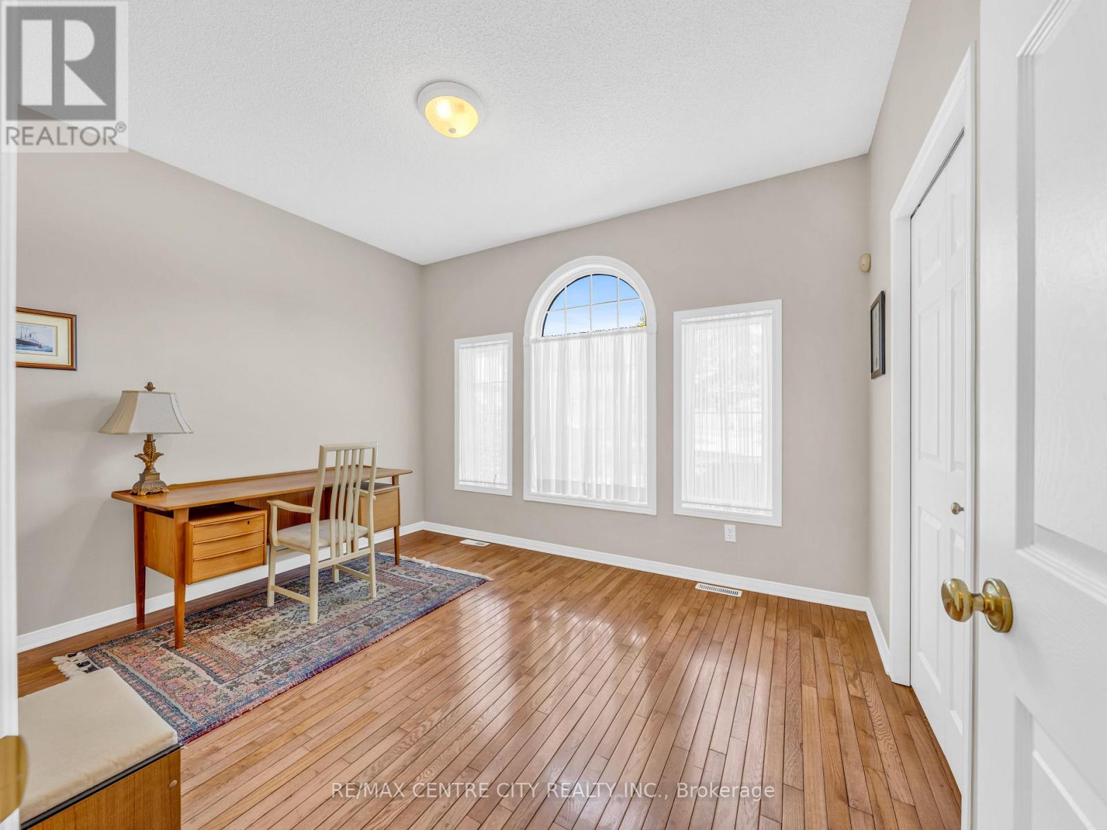 23 BRIMLEY COURT - 20