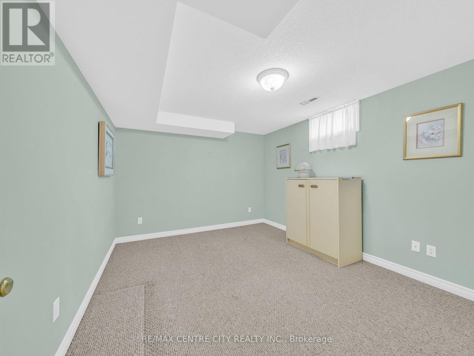 23 BRIMLEY COURT - 27