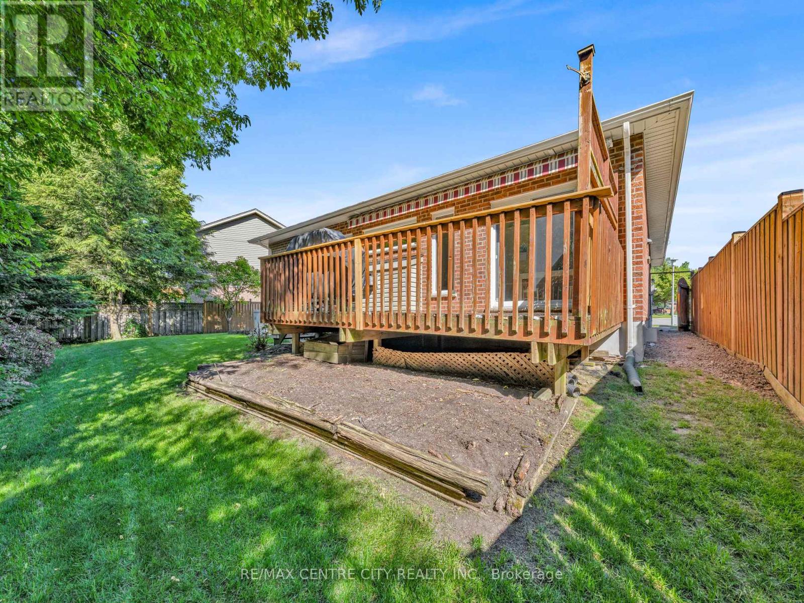 23 BRIMLEY COURT - 35