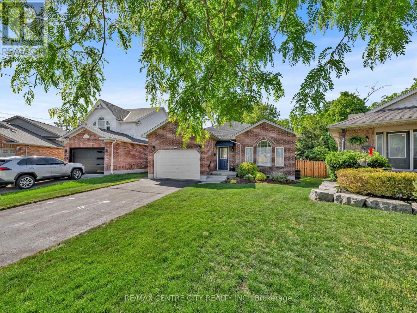23 BRIMLEY COURT - 38