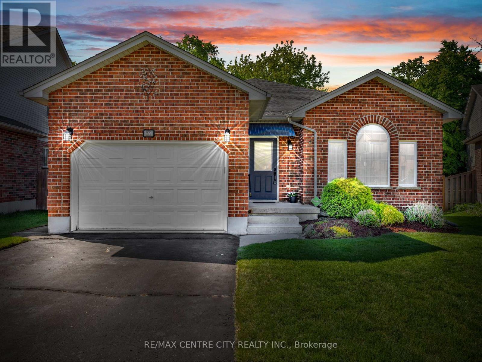 23 BRIMLEY COURT - 4