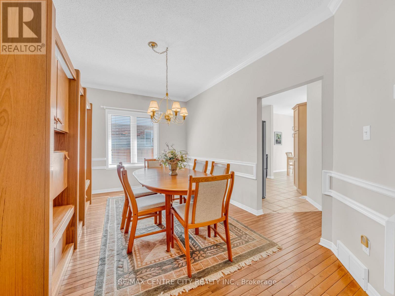 23 BRIMLEY COURT - 7