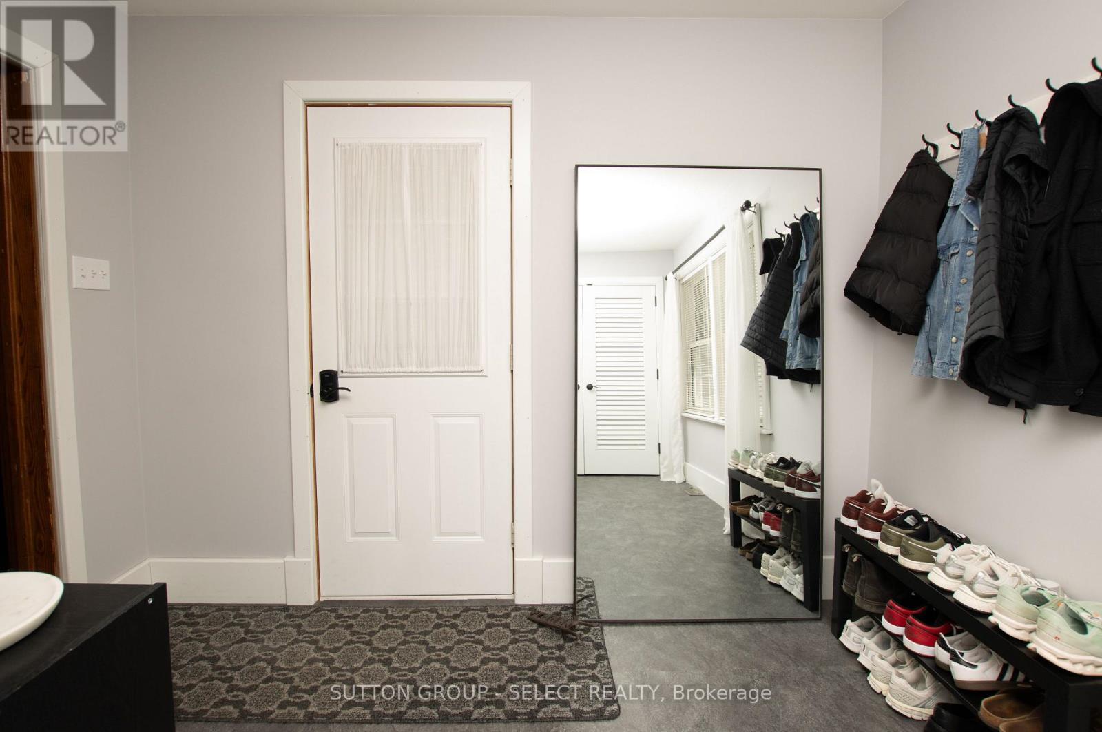 4273 COLONEL TALBOT ROAD N - 34