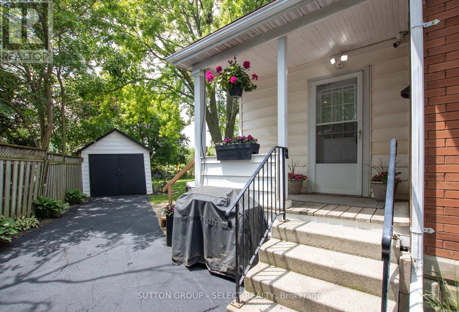 4273 COLONEL TALBOT ROAD N - 39