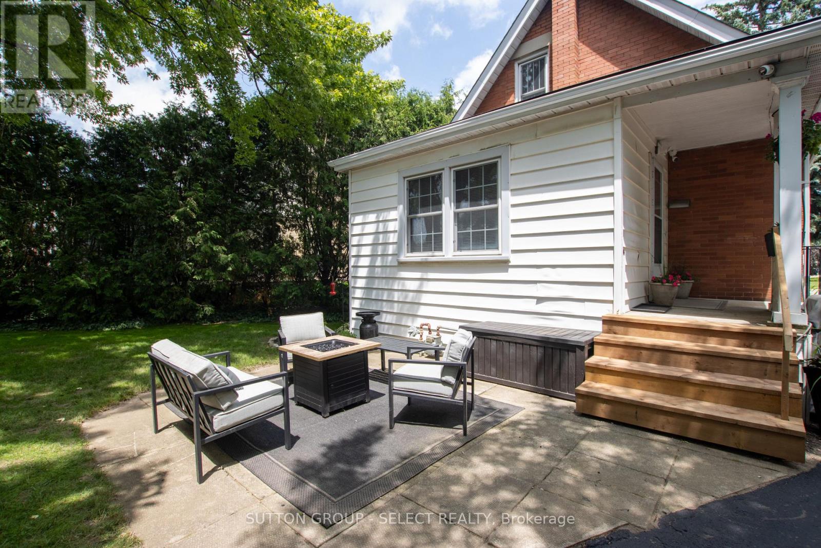 4273 COLONEL TALBOT ROAD N - 40