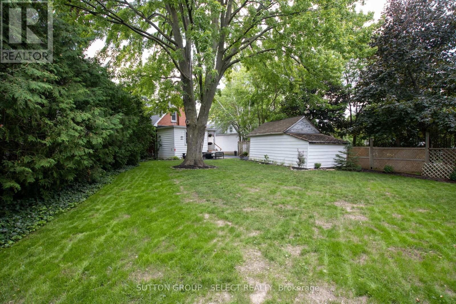 4273 COLONEL TALBOT ROAD N - 44