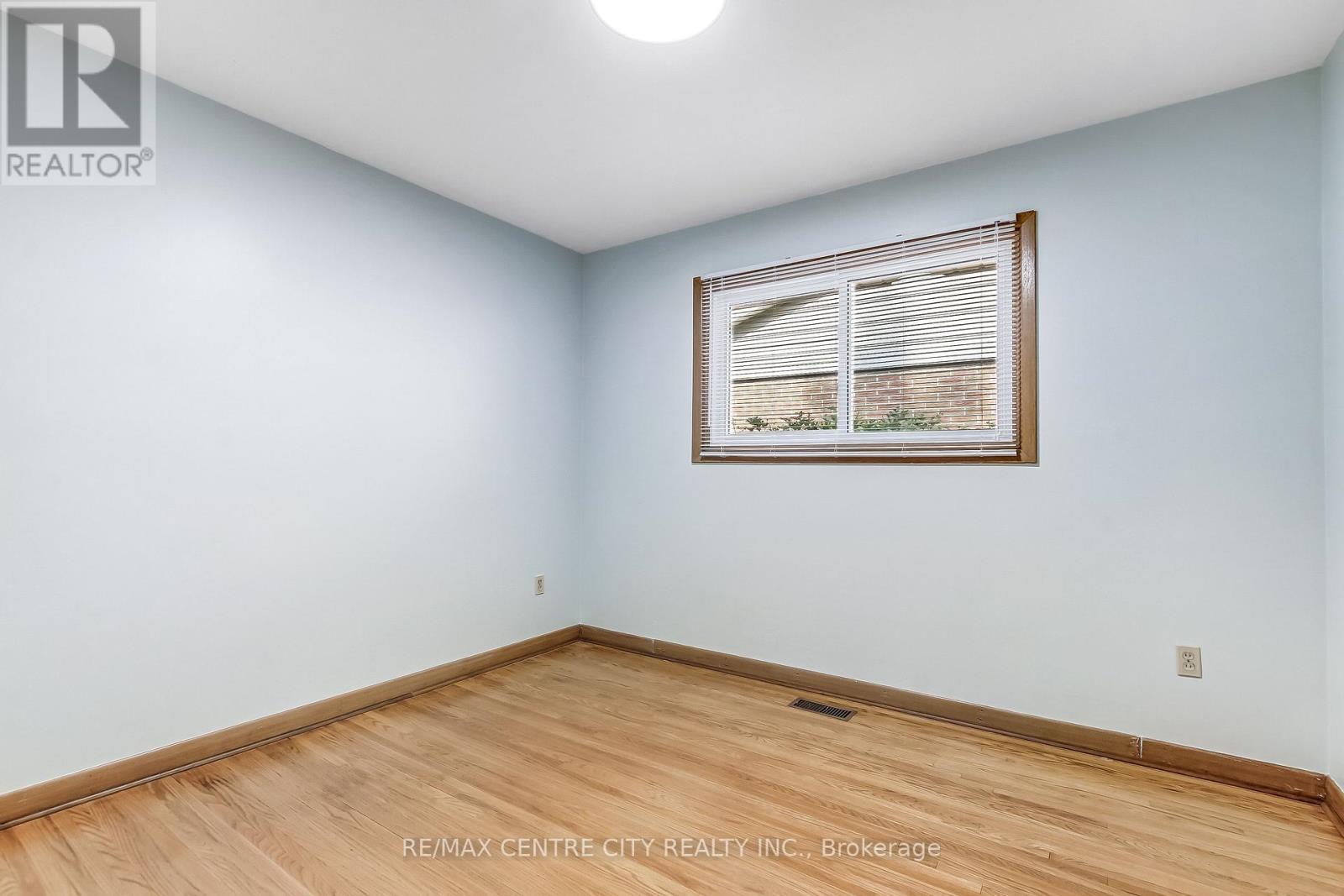776 HEADLEY DRIVE - 11