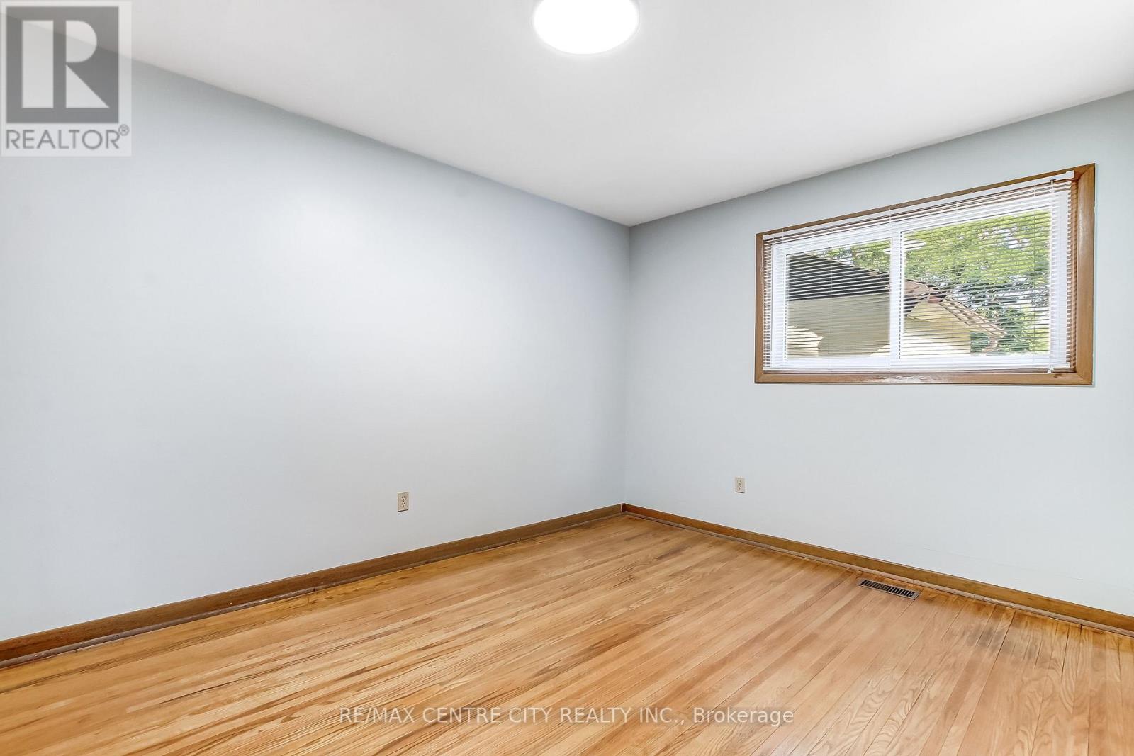 776 HEADLEY DRIVE - 12