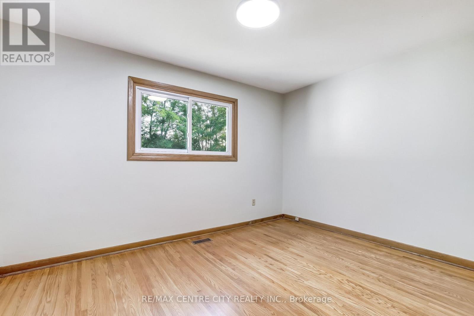 776 HEADLEY DRIVE - 13