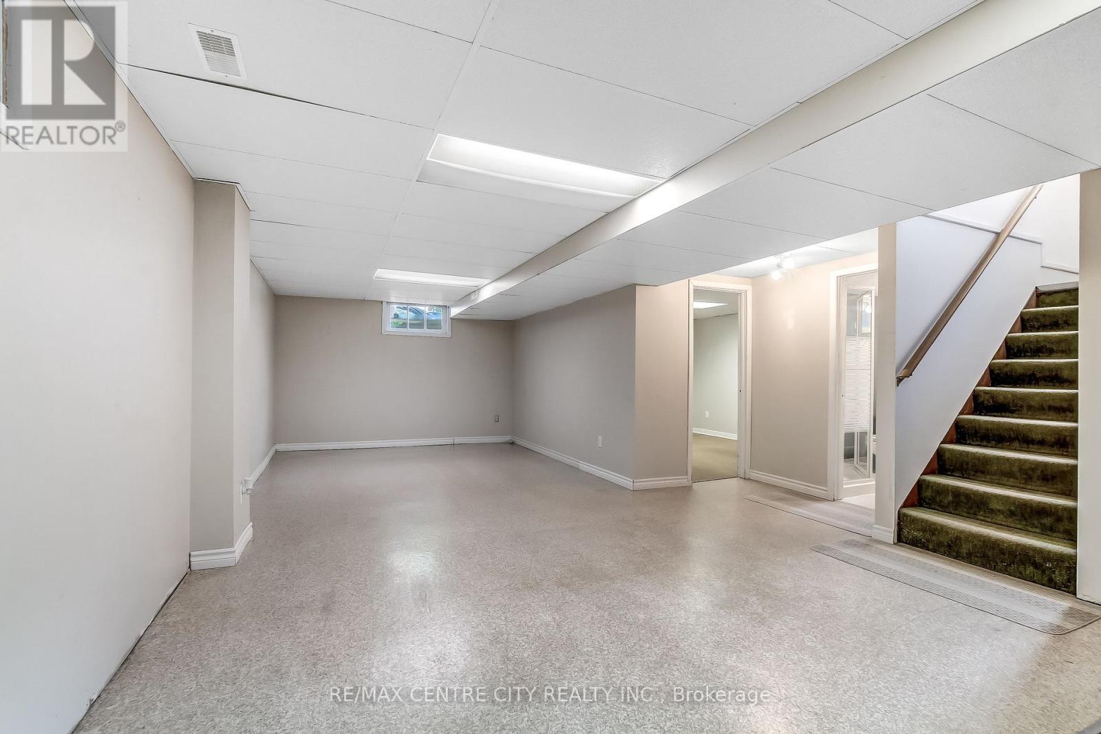 776 HEADLEY DRIVE - 15
