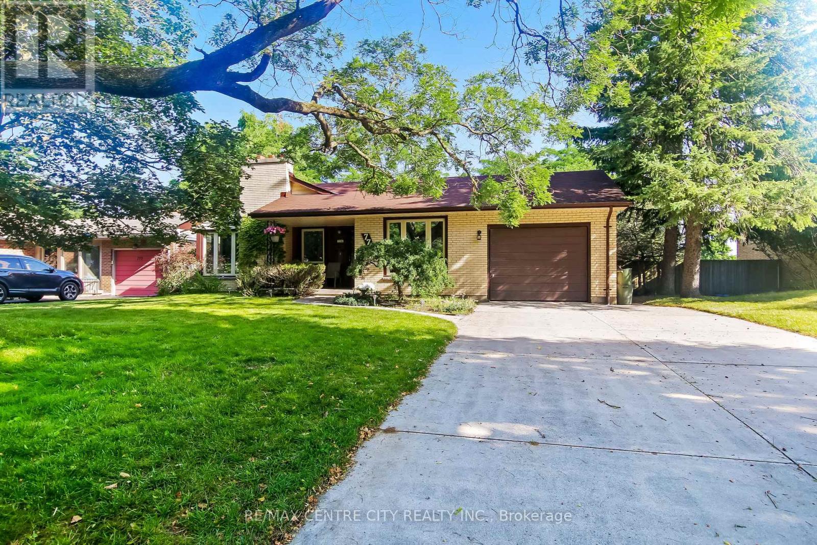 776 HEADLEY DRIVE - 2