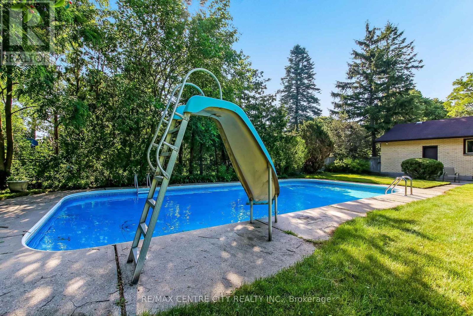 776 HEADLEY DRIVE - 21