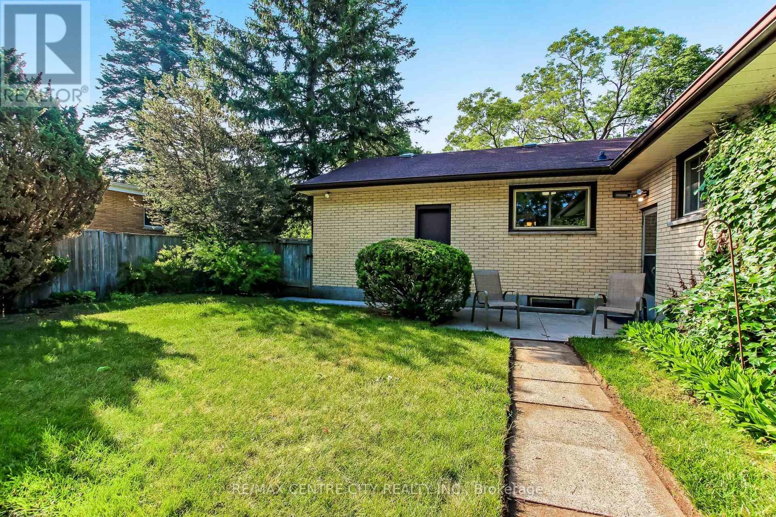 776 HEADLEY DRIVE - 23