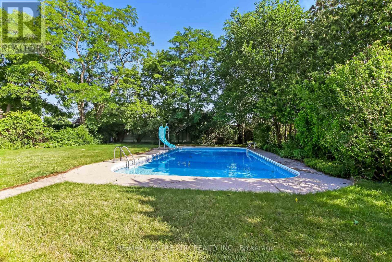 776 HEADLEY DRIVE - 25