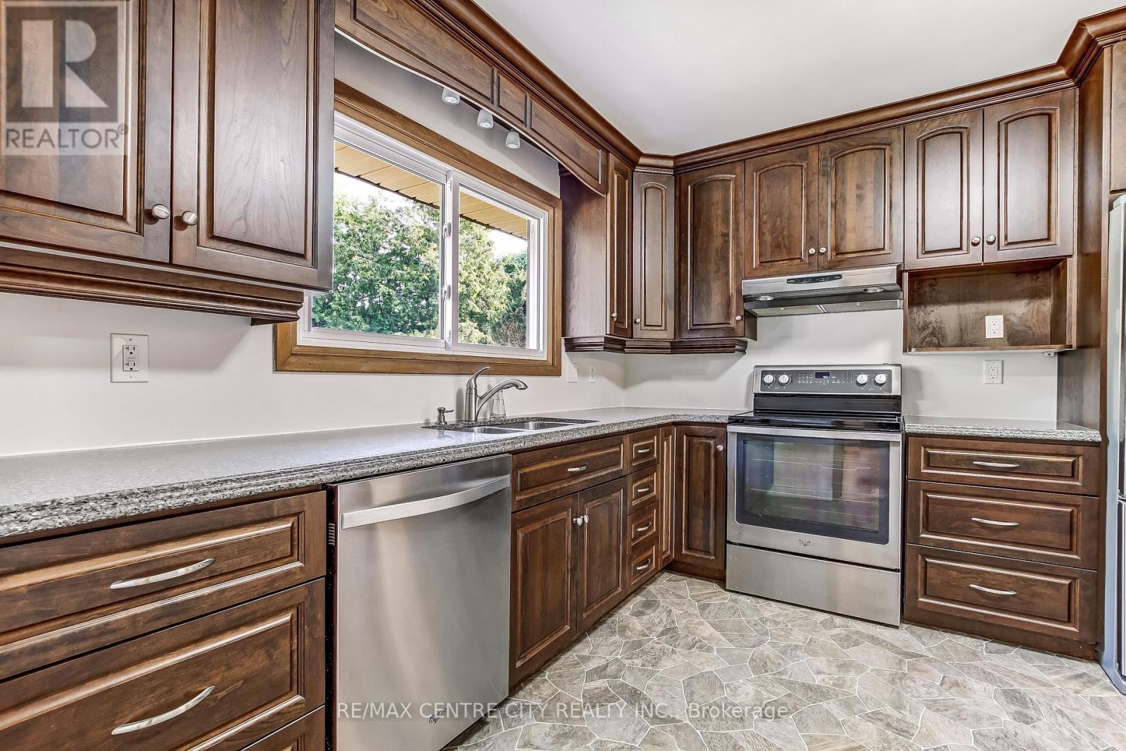 776 HEADLEY DRIVE - 7