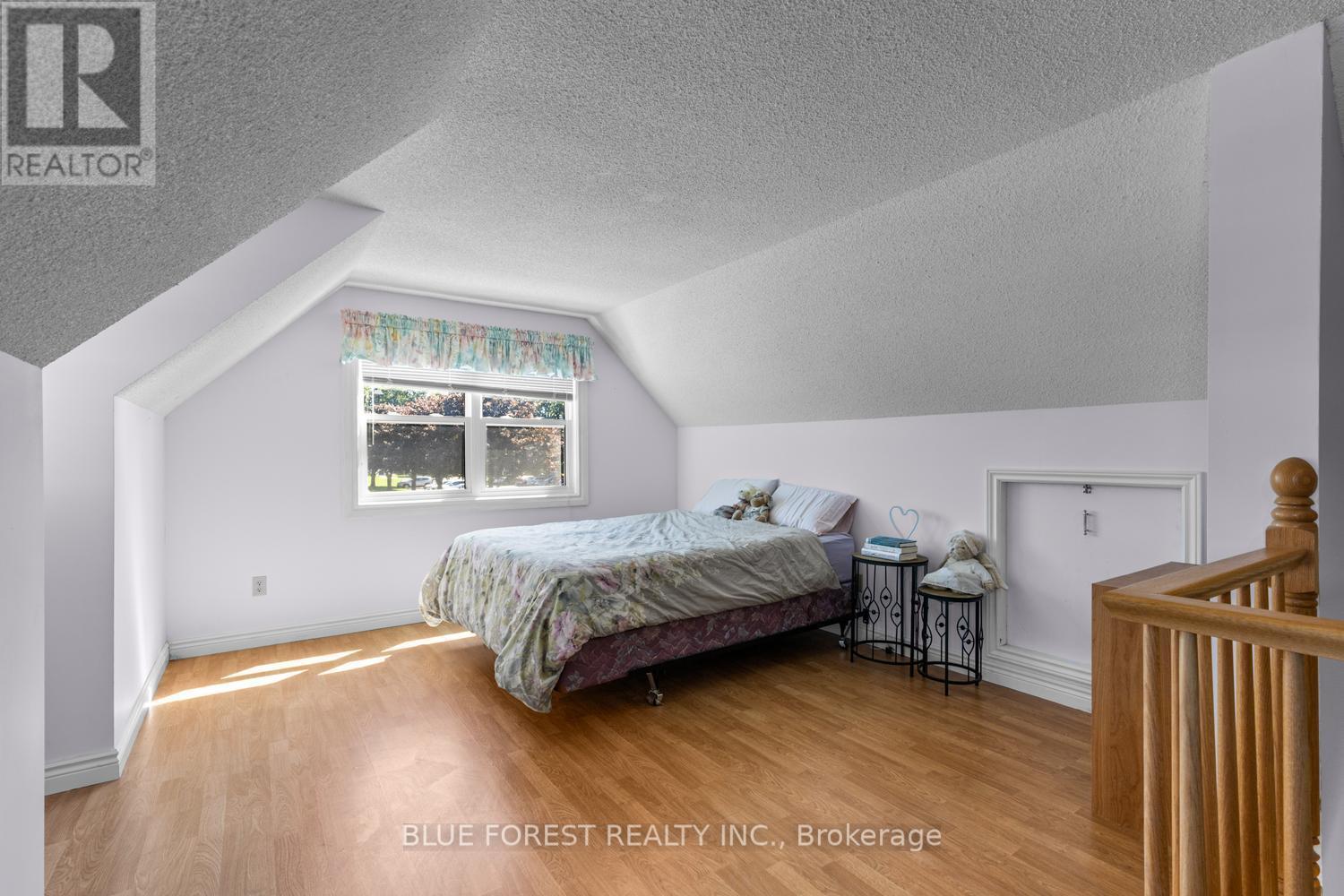1 SINCLAIR DRIVE - 28