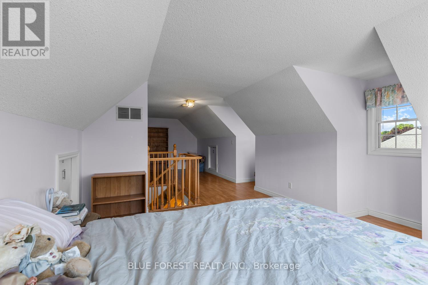 1 SINCLAIR DRIVE - 30