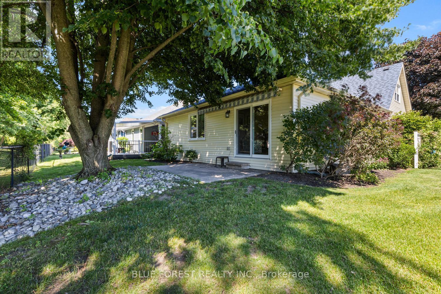 1 SINCLAIR DRIVE - 32