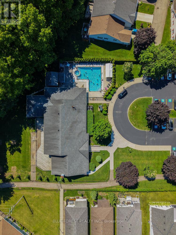 1 SINCLAIR DRIVE - 38