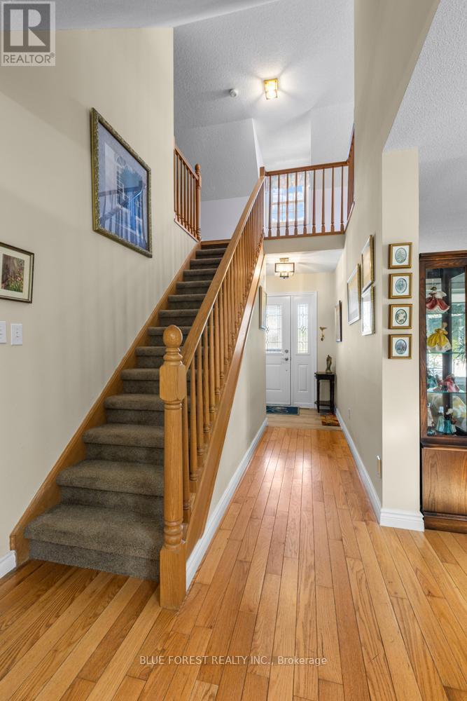 1 SINCLAIR DRIVE - 6