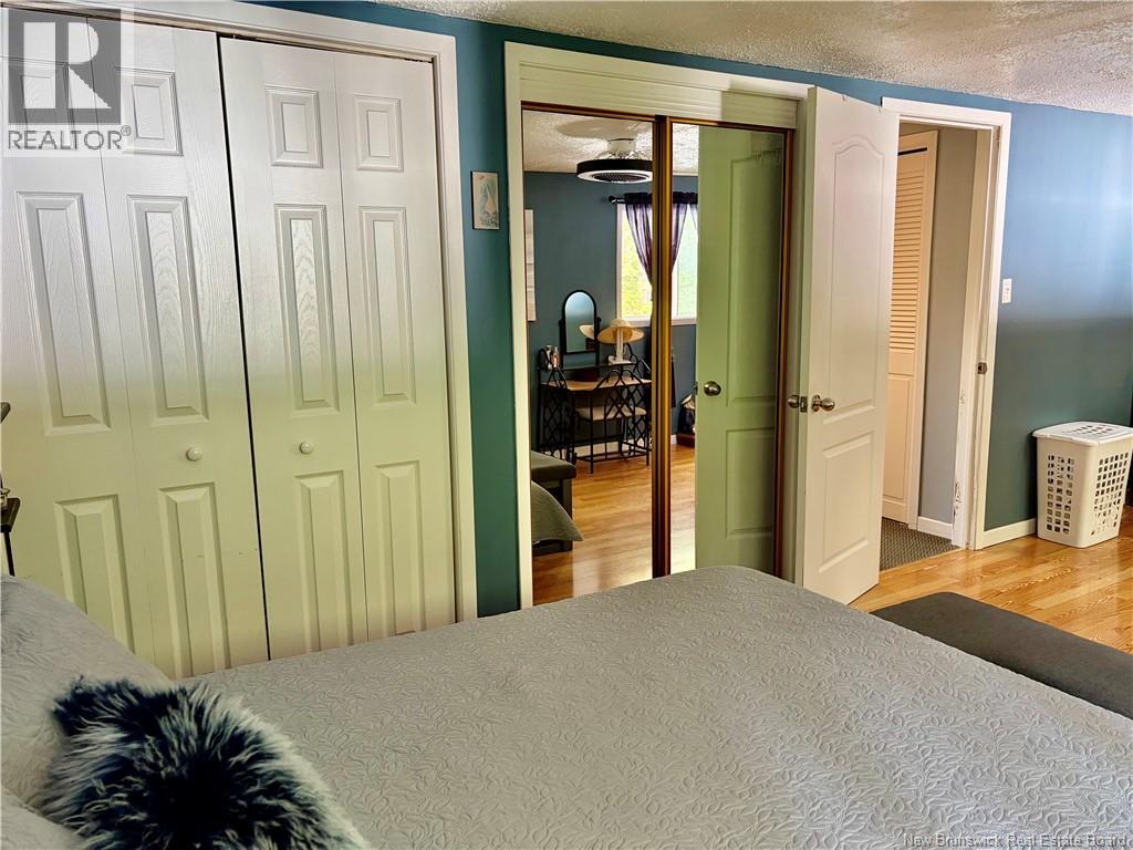 345 Renfrew - 20